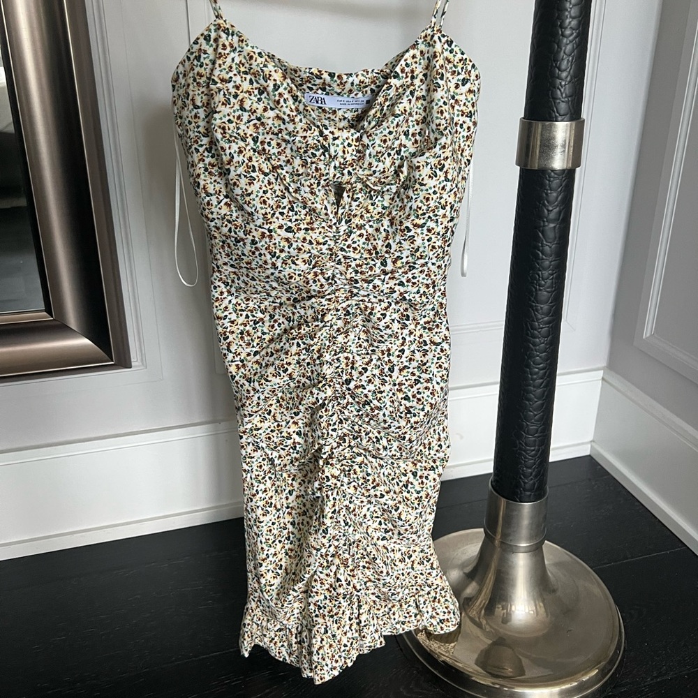 Mini floral Zara dress